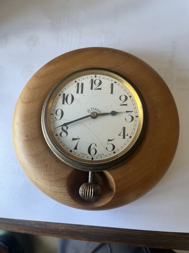 Antico orologio auto cruscotto